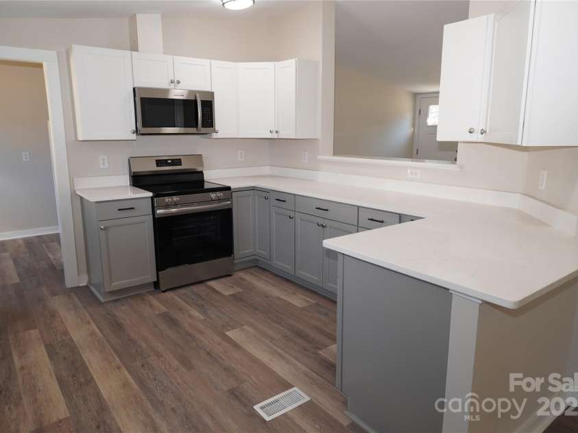 291 Patterson Farm Road, Mooresville, NC 28115.  MLS# CAR4219052, YatesRealty ID 16510. 