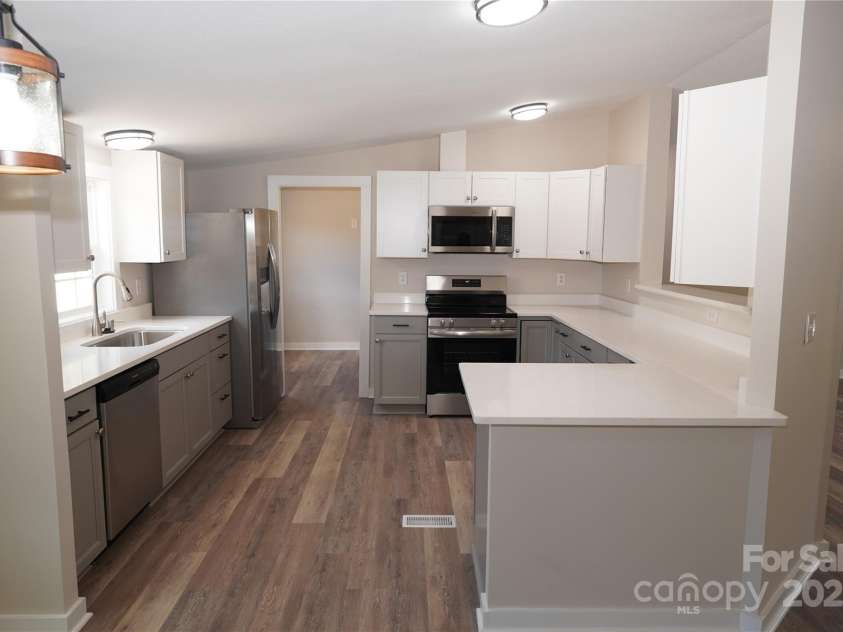 291 Patterson Farm Road, Mooresville, NC 28115.  MLS# CAR4219052, YatesRealty ID 16510. 