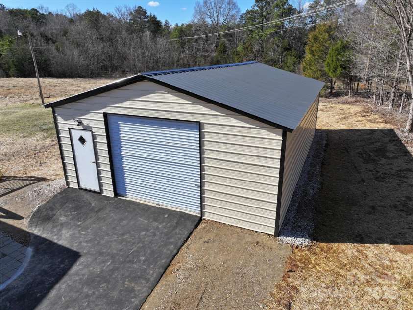 291 Patterson Farm Road, Mooresville, NC 28115.  MLS# CAR4219052, YatesRealty ID 16510. 