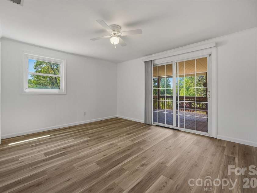 101 Regina Drive, Morganton, NC 28655.  MLS# CAR4369882, YatesRealty ID 16511. 