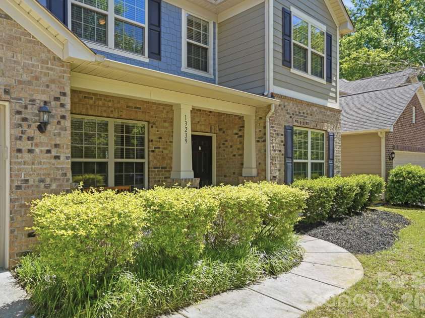 13239 Carolina Wren Court, Charlotte, NC 28278.  MLS# CAR4367634, YatesRealty ID 16513. 