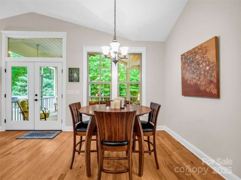 349 Monarch Road, Hendersonville, NC 28739.  MLS# CAR4242152, YatesRealty ID 16514. 