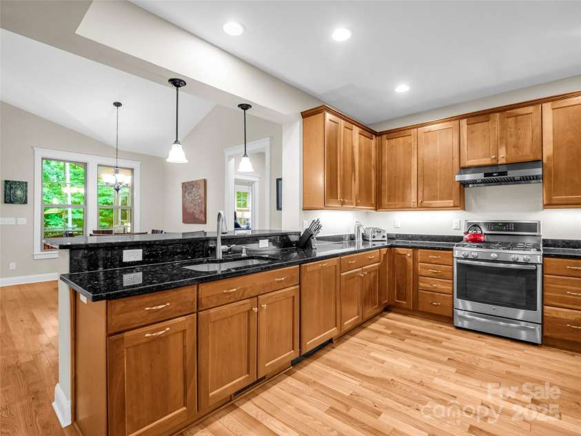 349 Monarch Road, Hendersonville, NC 28739.  MLS# CAR4242152, YatesRealty ID 16514. 