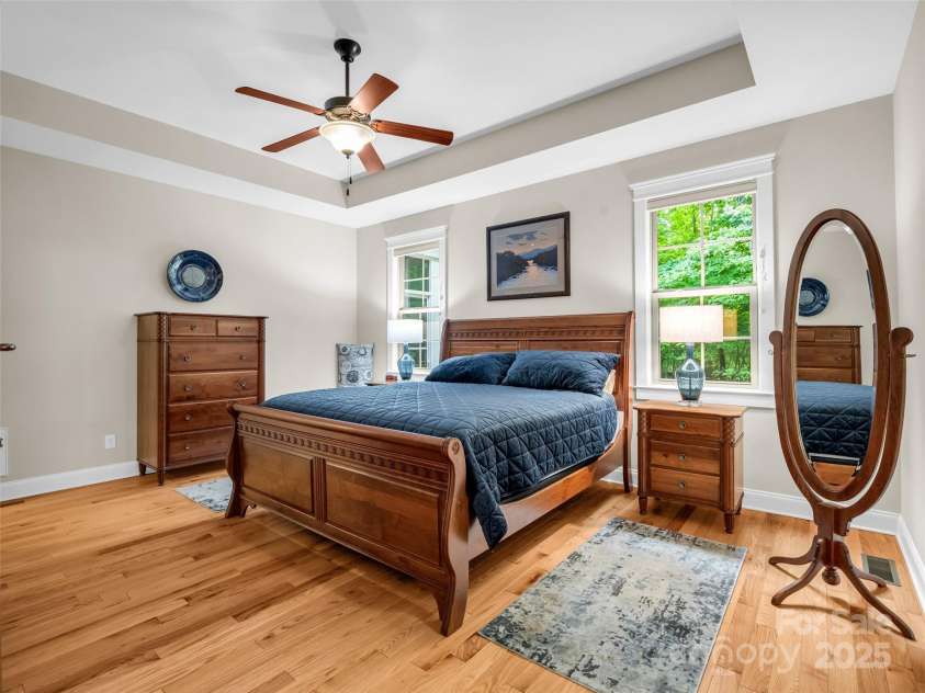 349 Monarch Road, Hendersonville, NC 28739.  MLS# CAR4242152, YatesRealty ID 16514. 