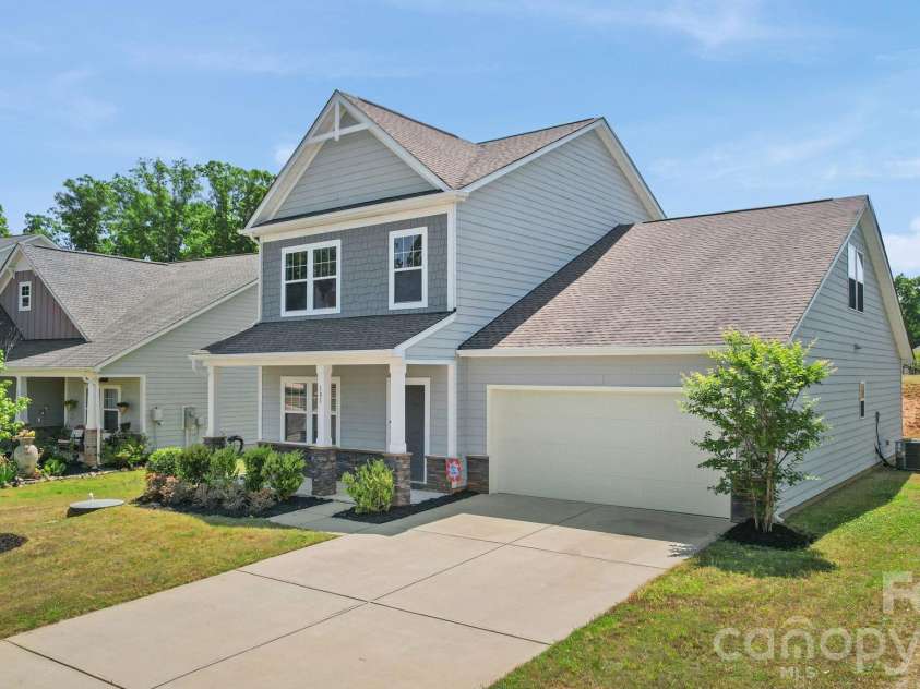 181 Old Harbor Drive, Mount Gilead, NC 27306.  MLS# CAR4373123, YatesRealty ID 16515. 