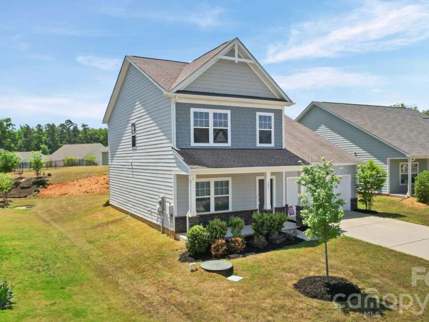 181 Old Harbor Drive, Mount Gilead, NC 27306.  MLS# CAR4373123, YatesRealty ID 16515. 