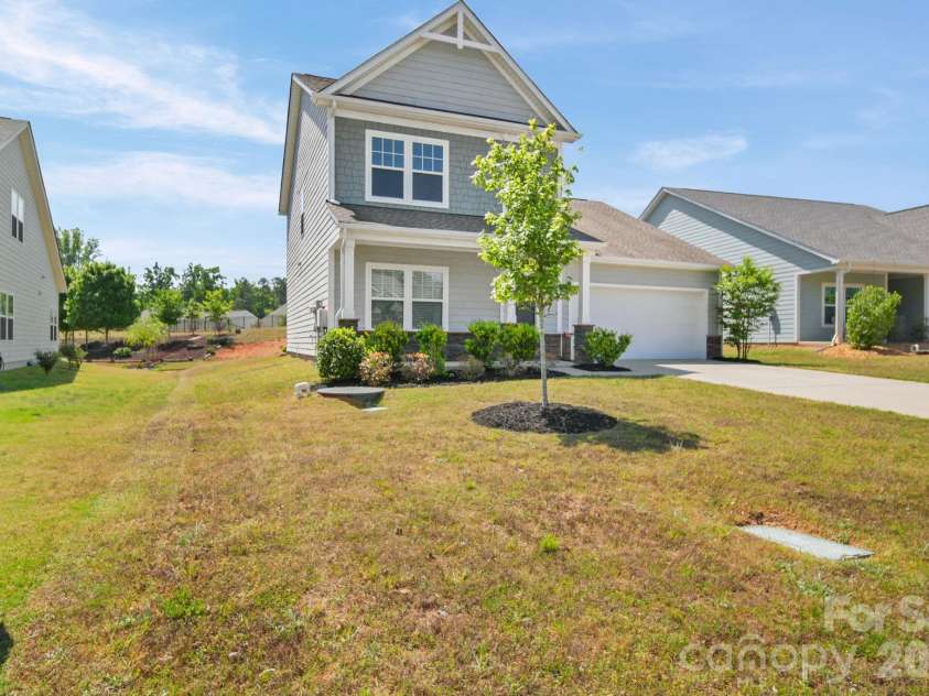 181 Old Harbor Drive, Mount Gilead, NC 27306.  MLS# CAR4373123, YatesRealty ID 16515. 
