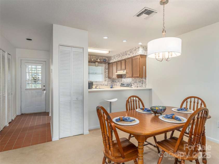 187 Tri Vista Drive, Lake Junaluska, NC 28745.  MLS# CAR4244085, YatesRealty ID 16515. 