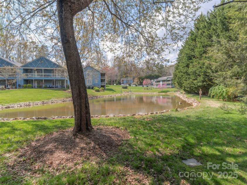 187 Tri Vista Drive, Lake Junaluska, NC 28745.  MLS# CAR4244085, YatesRealty ID 16515. 