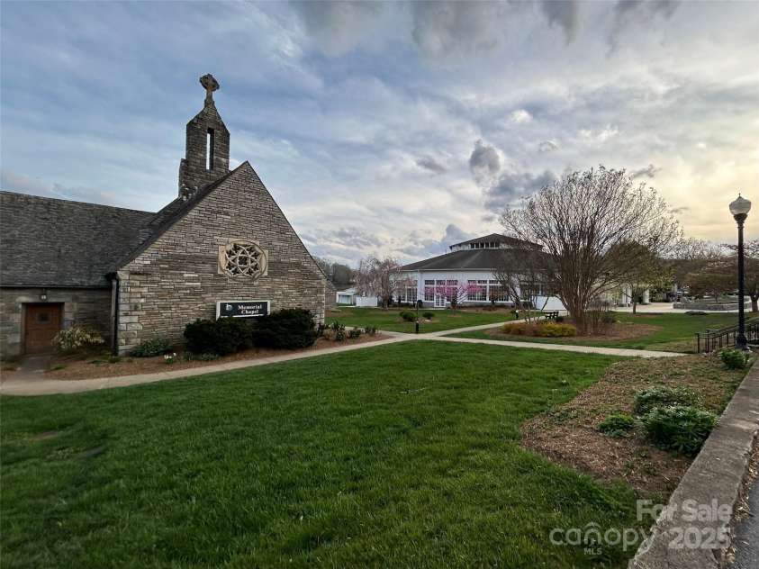 187 Tri Vista Drive, Lake Junaluska, NC 28745.  MLS# CAR4244085, YatesRealty ID 16515. 
