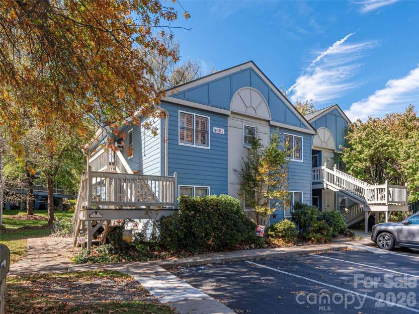 187 Tri Vista Drive, Lake Junaluska, NC 28745.  MLS# CAR4314558, YatesRealty ID 16515. 