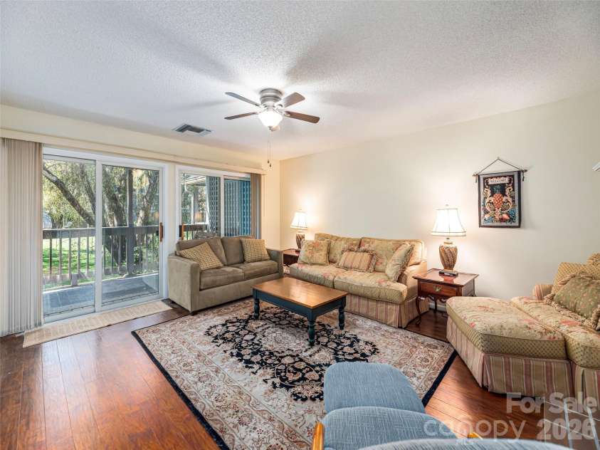 187 Tri Vista Drive, Lake Junaluska, NC 28745.  MLS# CAR4314558, YatesRealty ID 16515. 