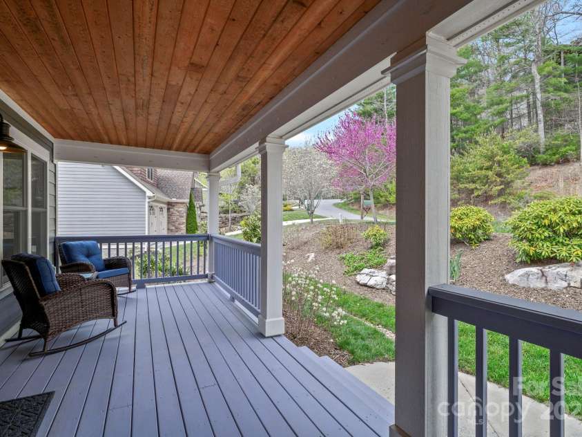 16 Sugarland Ridge Trail, Fairview, NC 28730.  MLS# CAR4245510, YatesRealty ID 16516. 