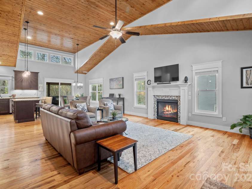 16 Sugarland Ridge Trail, Fairview, NC 28730.  MLS# CAR4245510, YatesRealty ID 16516. 