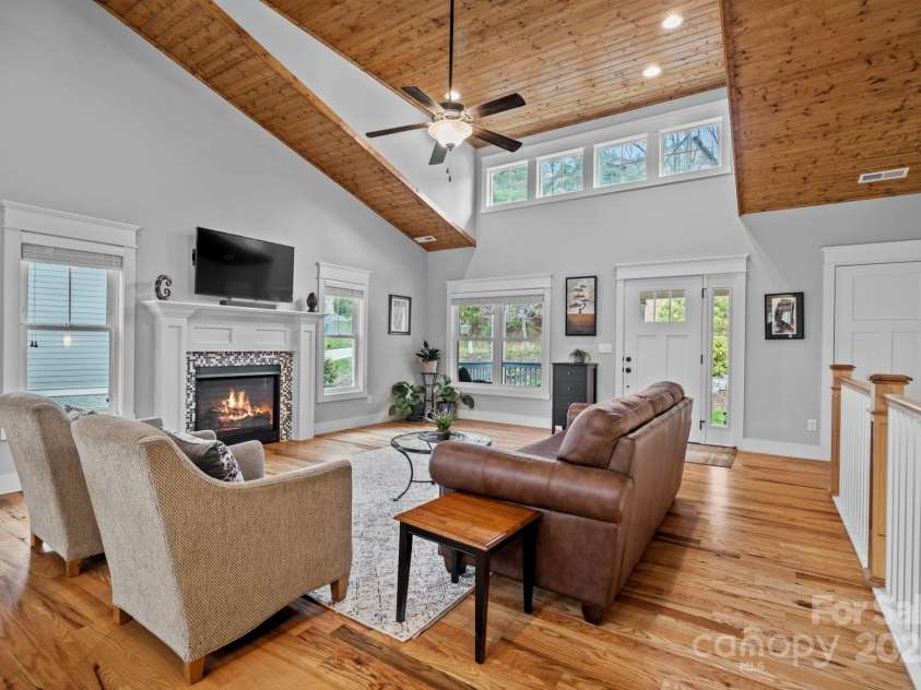 16 Sugarland Ridge Trail, Fairview, NC 28730.  MLS# CAR4245510, YatesRealty ID 16516. 