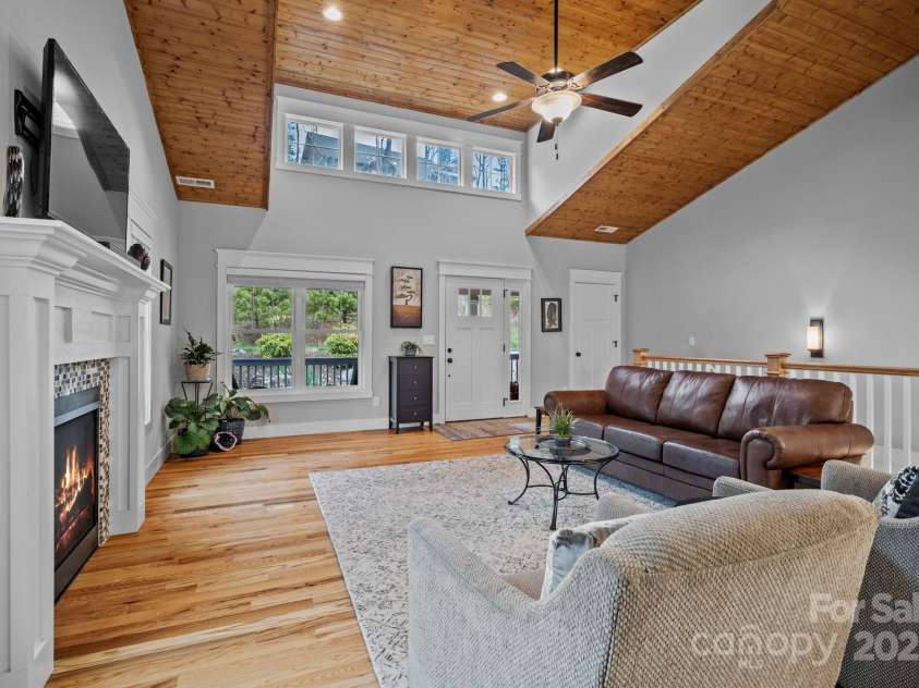 16 Sugarland Ridge Trail, Fairview, NC 28730.  MLS# CAR4245510, YatesRealty ID 16516. 