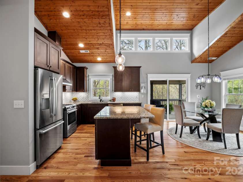 16 Sugarland Ridge Trail, Fairview, NC 28730.  MLS# CAR4245510, YatesRealty ID 16516. 