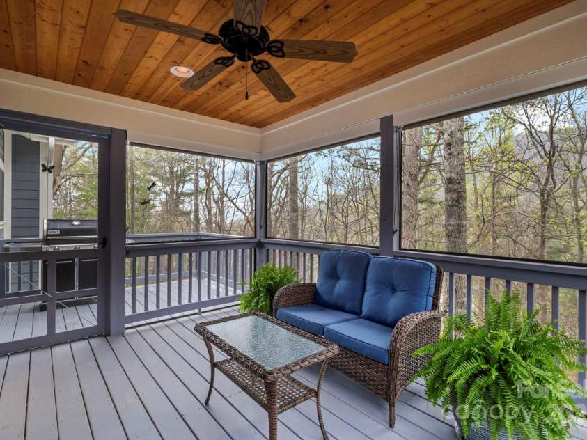 16 Sugarland Ridge Trail, Fairview, NC 28730.  MLS# CAR4245510, YatesRealty ID 16516. 