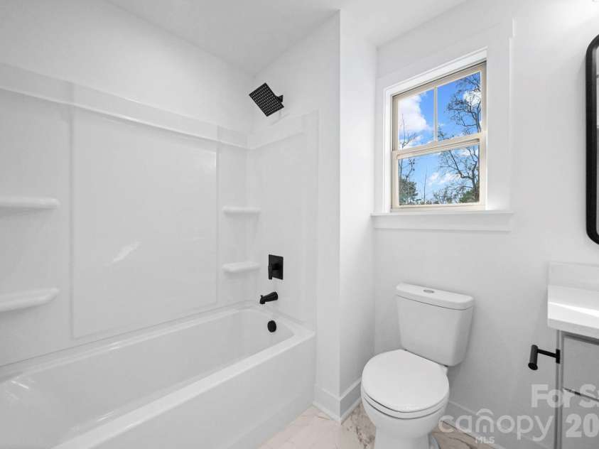 1220 Morven Road, Wadesboro, NC 28170.  MLS# CAR4327072, YatesRealty ID 16518. Hall Full Bath