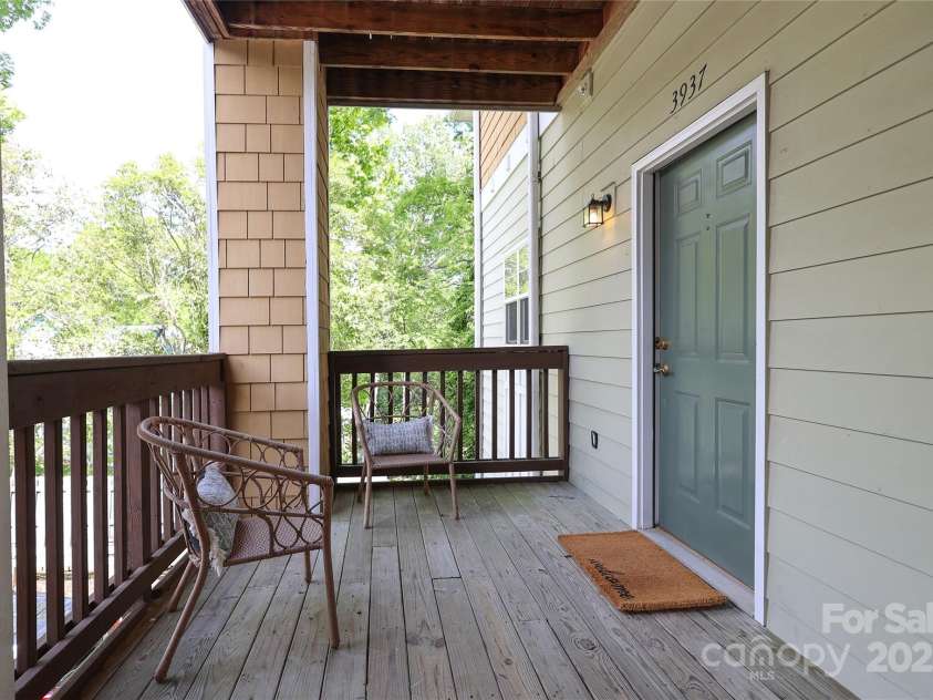 3937 Arbor Lane, Charlotte, NC 28209.  MLS# CAR4248343, YatesRealty ID 16518. 