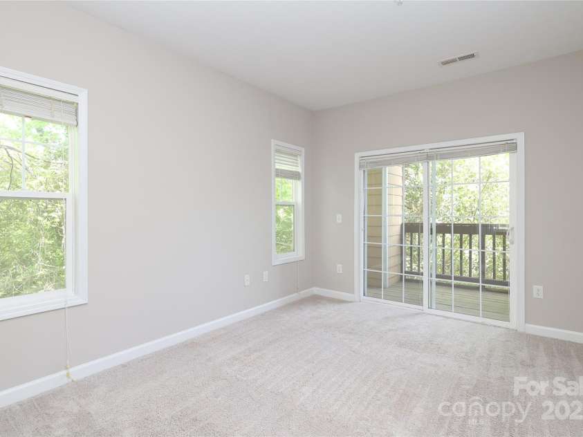 3937 Arbor Lane, Charlotte, NC 28209.  MLS# CAR4248343, YatesRealty ID 16518. 