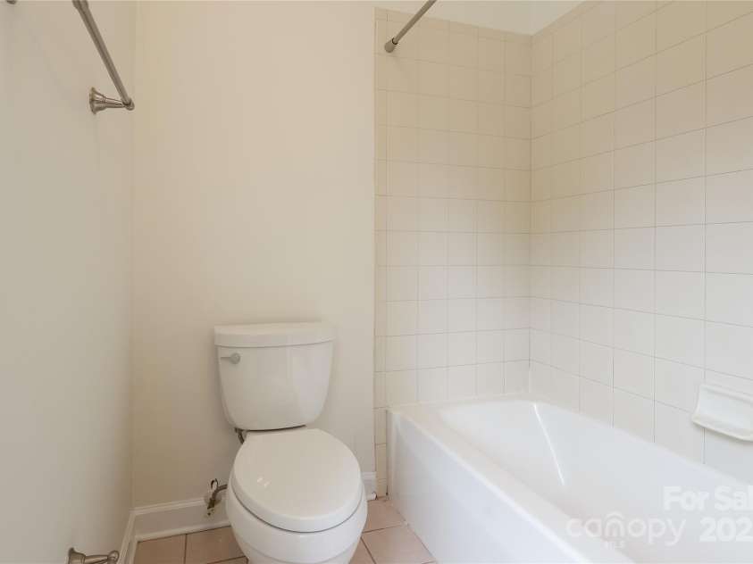 3937 Arbor Lane, Charlotte, NC 28209.  MLS# CAR4248343, YatesRealty ID 16518. 