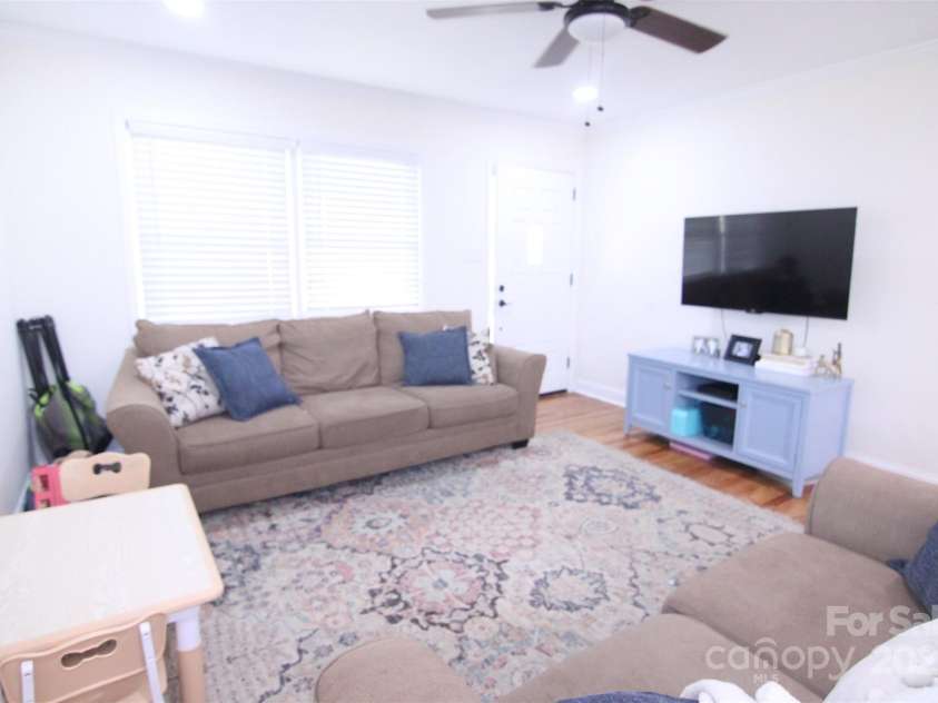 201 Mitchell Street, Belmont, NC 28012.  MLS# CAR4249439, YatesRealty ID 16519. 