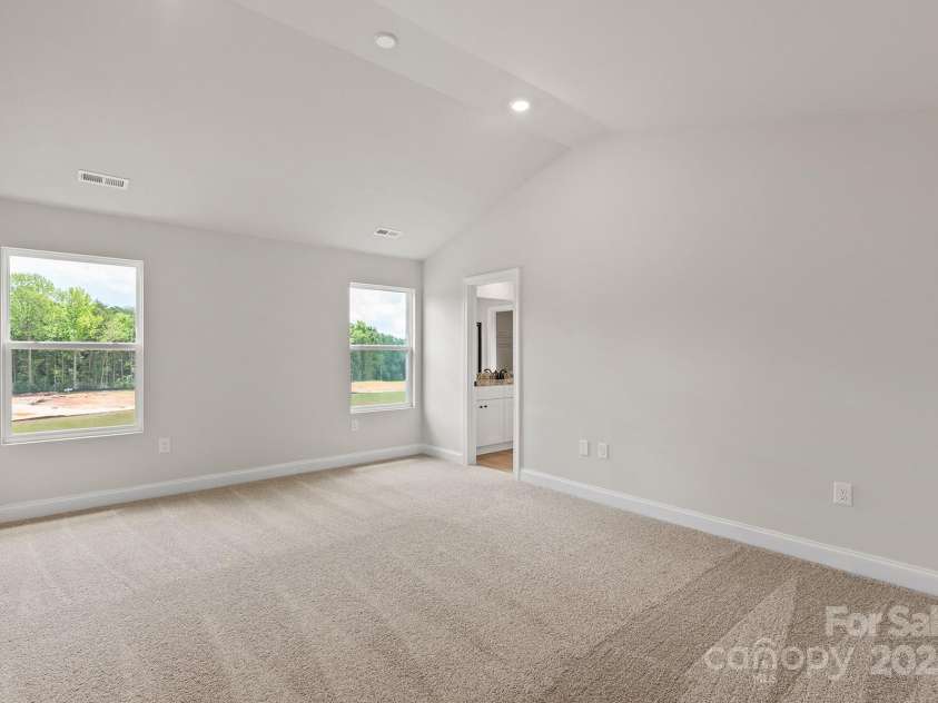 3324 Fox Hall Drive, Gastonia, NC 28052.  MLS# CAR4320223, YatesRealty ID 1652. 