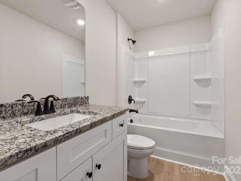 3324 Fox Hall Drive, Gastonia, NC 28052.  MLS# CAR4320223, YatesRealty ID 1652. 