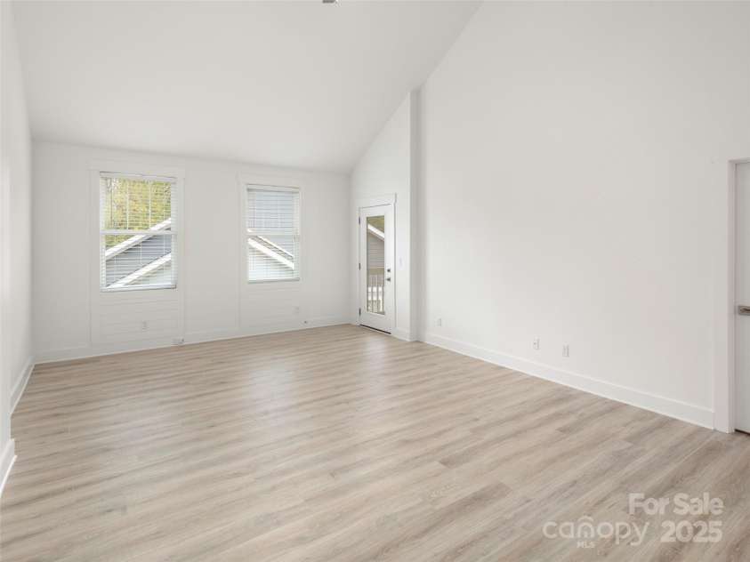 23 Heartleaf Circle, Arden, NC 28704.  MLS# CAR4250895, YatesRealty ID 16520. 