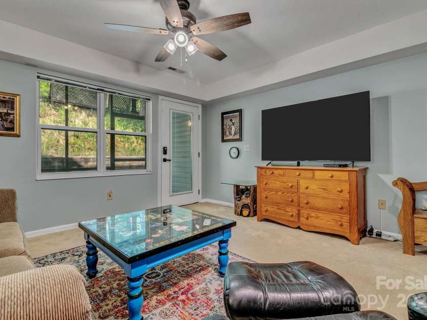 101 Carlyle Way, Asheville, NC 28803.  MLS# CAR4250295, YatesRealty ID 16521. 