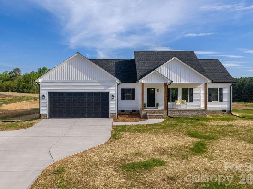 6268 Hill Gates Trail, Cherryville, NC 28021.  MLS# CAR4365734, YatesRealty ID 16521. 