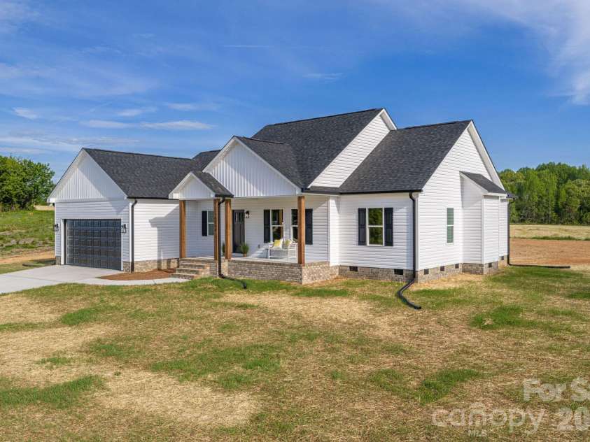 6268 Hill Gates Trail, Cherryville, NC 28021.  MLS# CAR4365734, YatesRealty ID 16521. 