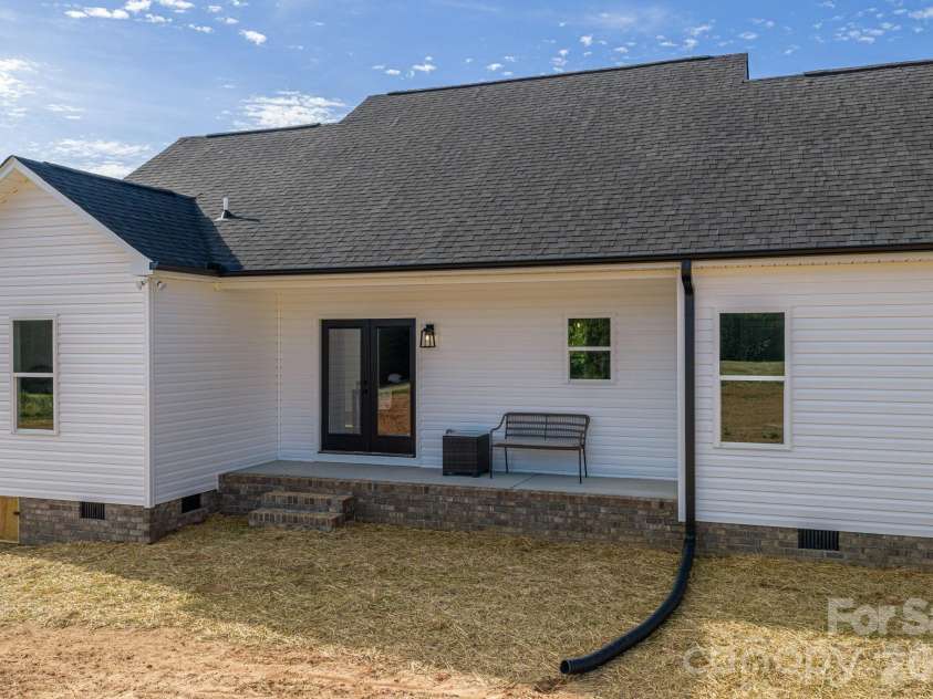 6268 Hill Gates Trail, Cherryville, NC 28021.  MLS# CAR4365734, YatesRealty ID 16521. 
