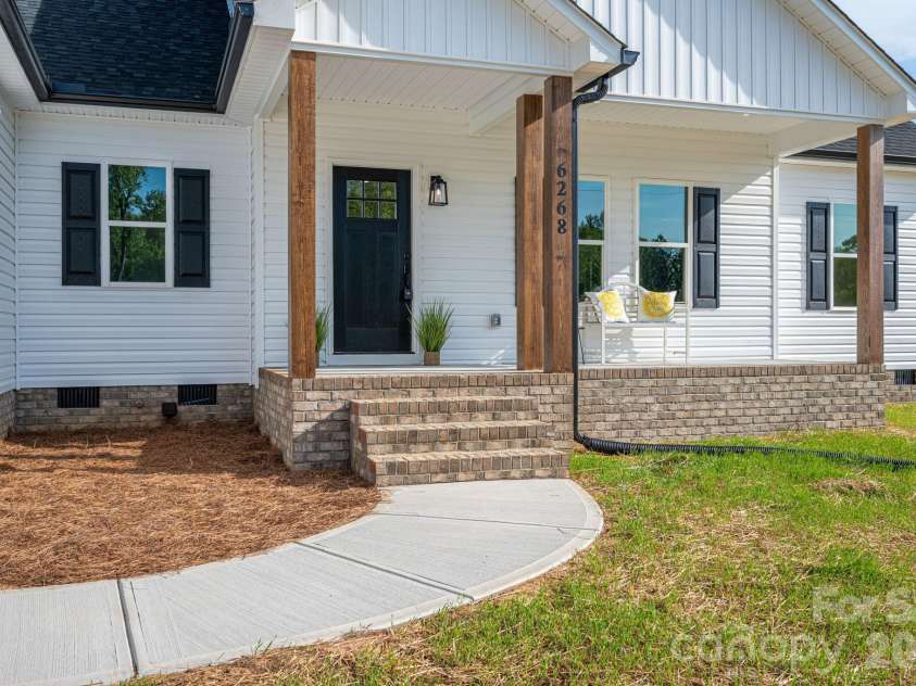 6268 Hill Gates Trail, Cherryville, NC 28021.  MLS# CAR4365734, YatesRealty ID 16521. 