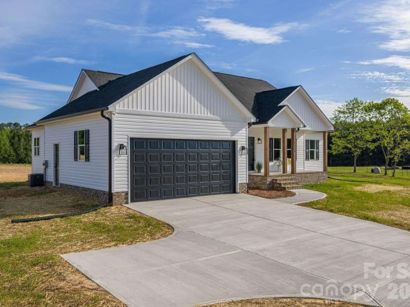 6268 Hill Gates Trail, Cherryville, NC 28021.  MLS# CAR4365734, YatesRealty ID 16521. 