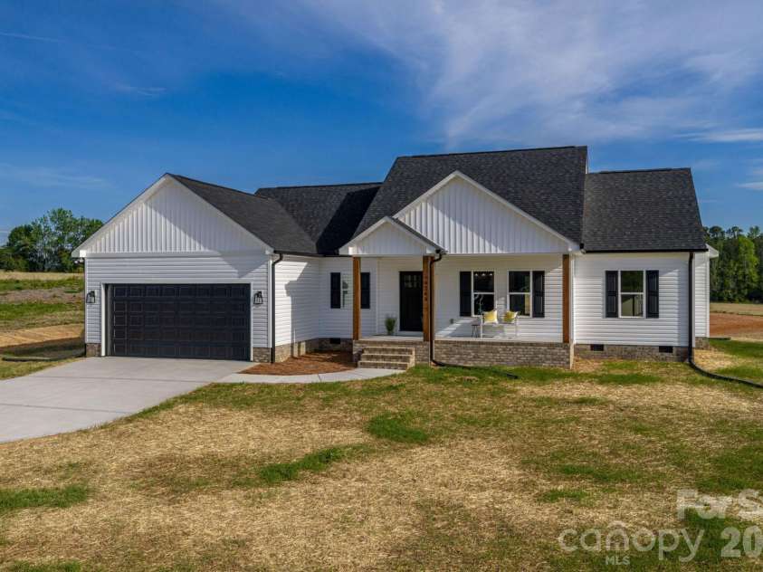 6268 Hill Gates Trail, Cherryville, NC 28021.  MLS# CAR4365734, YatesRealty ID 16521. 
