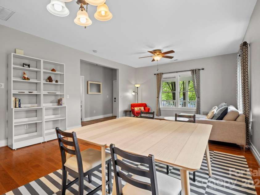 111 Broad Street, Asheville, NC 28801.  MLS# CAR4252668, YatesRealty ID 16523. 