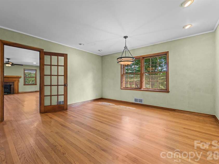 432 Turkey Creek Road, Leicester, NC 28748.  MLS# CAR4367485, YatesRealty ID 16523. 