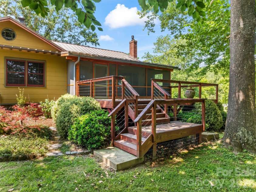 432 Turkey Creek Road, Leicester, NC 28748.  MLS# CAR4367485, YatesRealty ID 16523. 
