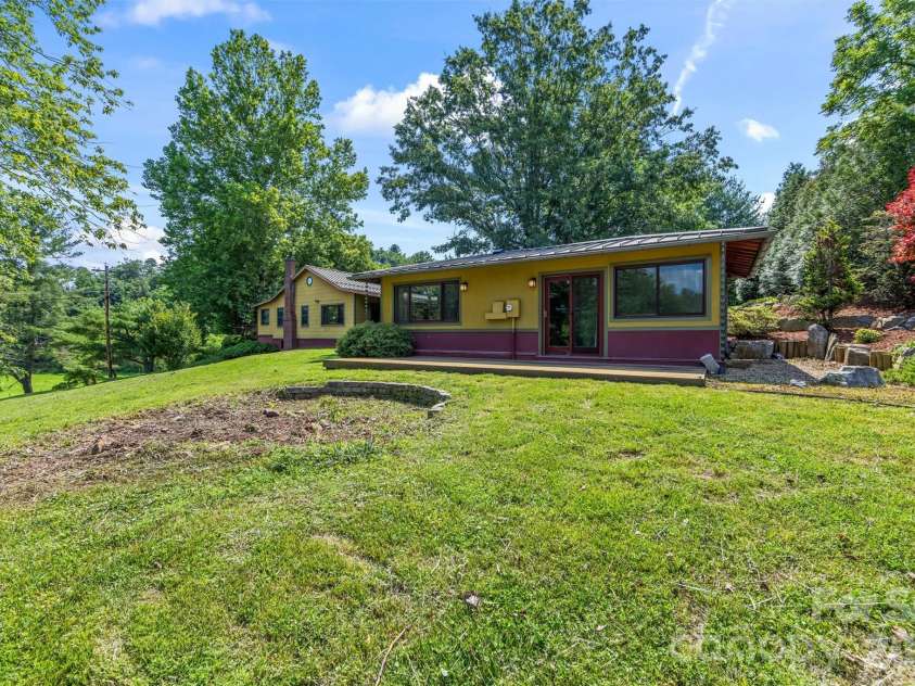 432 Turkey Creek Road, Leicester, NC 28748.  MLS# CAR4367485, YatesRealty ID 16523. 