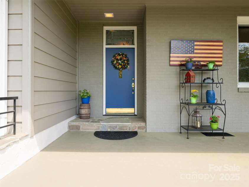 165 Country Club Drive, Waynesville, NC 28786.  MLS# CAR4254331, YatesRealty ID 16524. 