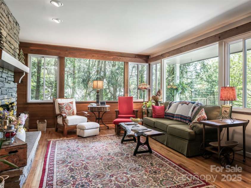 165 Country Club Drive, Waynesville, NC 28786.  MLS# CAR4254331, YatesRealty ID 16524. 