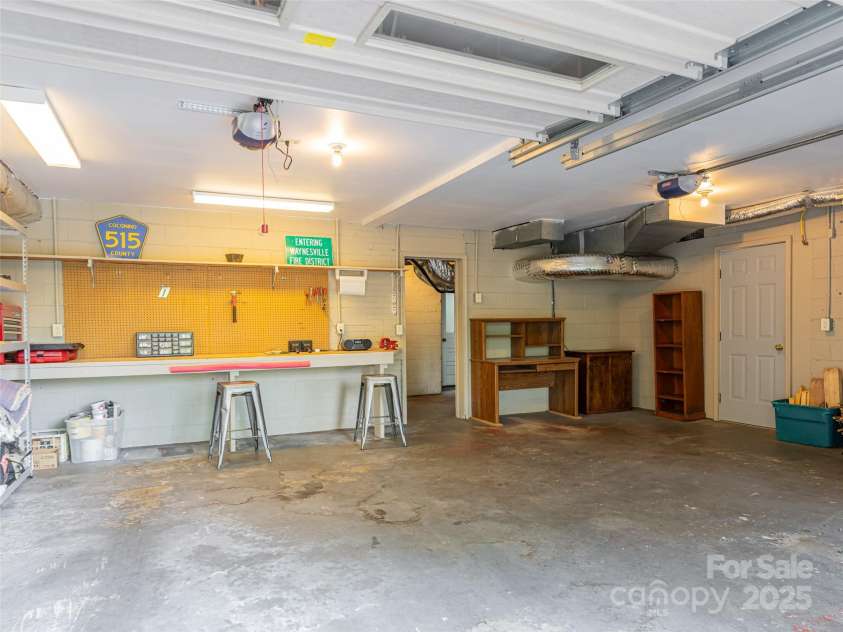 165 Country Club Drive, Waynesville, NC 28786.  MLS# CAR4254331, YatesRealty ID 16524. 