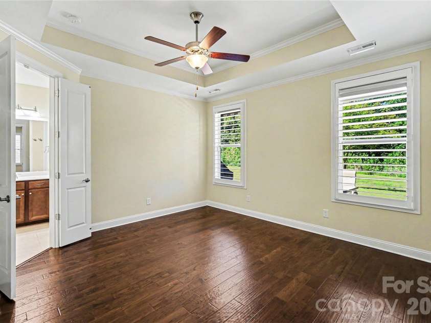 8407 Festival Way, Charlotte, NC 28215.  MLS# CAR4330612, YatesRealty ID 16524. 