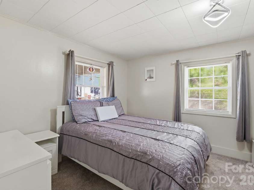 103 J A Ross Street, Morganton, NC 28655.  MLS# CAR4374365, YatesRealty ID 16526. 