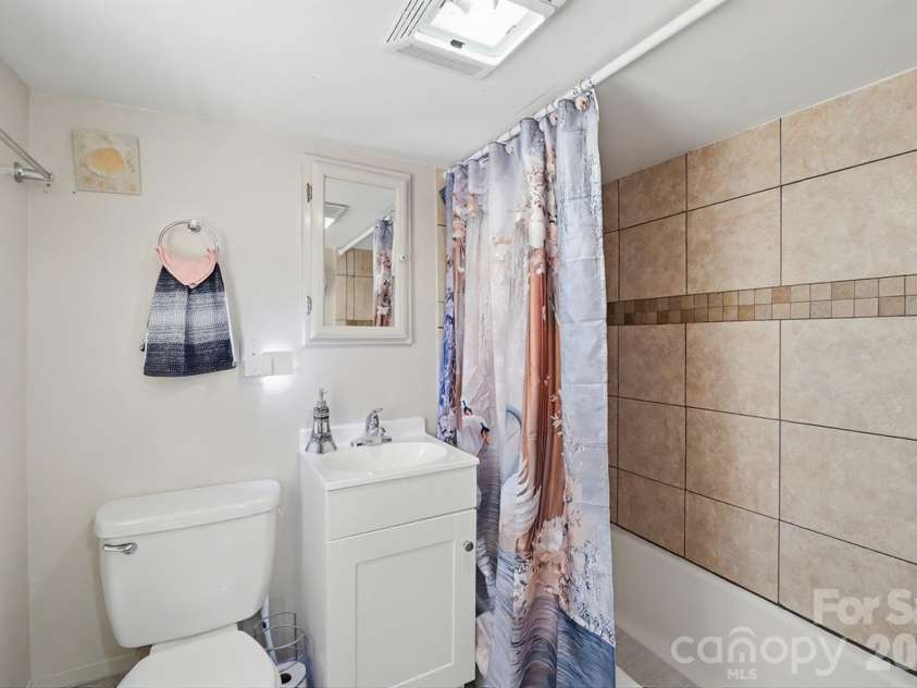 103 J A Ross Street, Morganton, NC 28655.  MLS# CAR4374365, YatesRealty ID 16526. 
