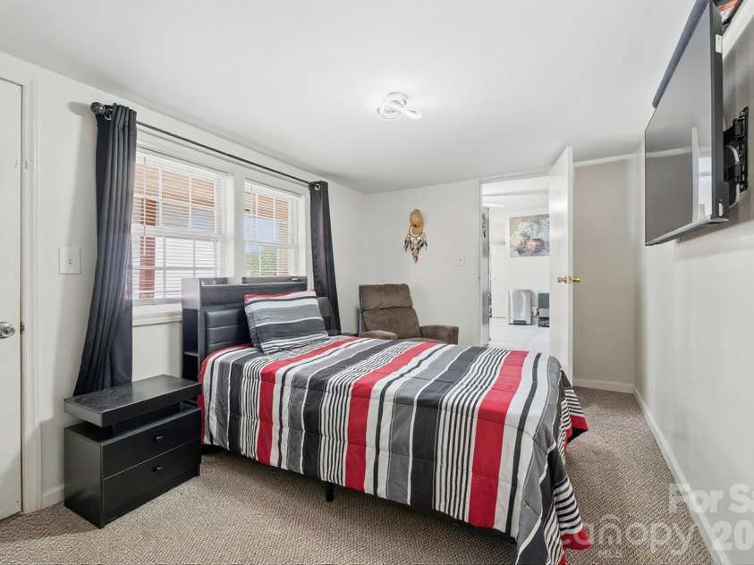 103 J A Ross Street, Morganton, NC 28655.  MLS# CAR4374365, YatesRealty ID 16526. 