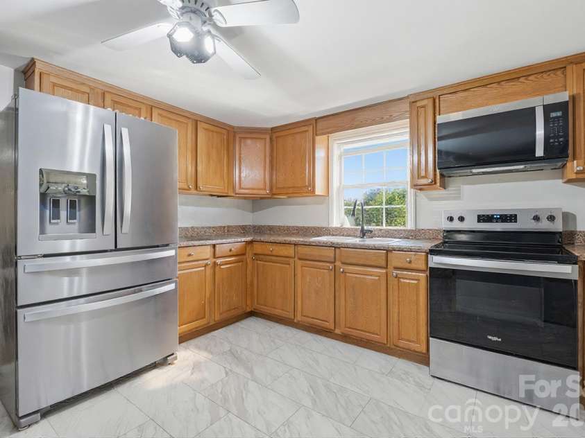 103 J A Ross Street, Morganton, NC 28655.  MLS# CAR4374365, YatesRealty ID 16526. 