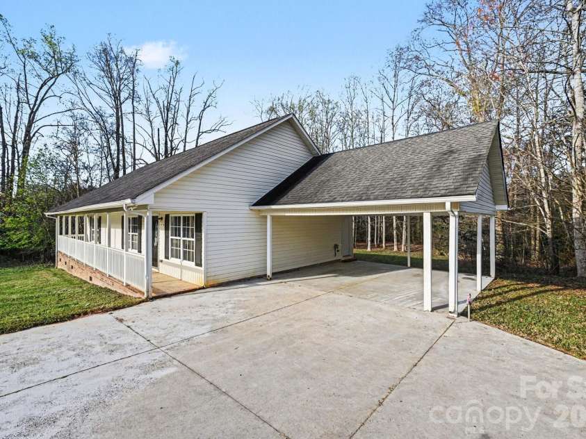 113 Haven Lane, Shelby, NC 28152.  MLS# CAR4360637, YatesRealty ID 16527. 